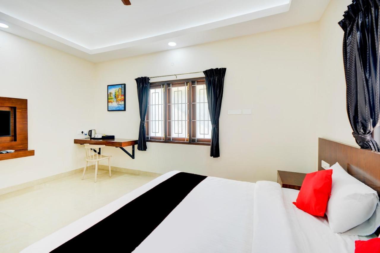 เมย์แฟร์ เซอร์วิซ อพาร์ตเมนต์ Hotel โคอิมบาทอร์ ภายนอก รูปภาพ