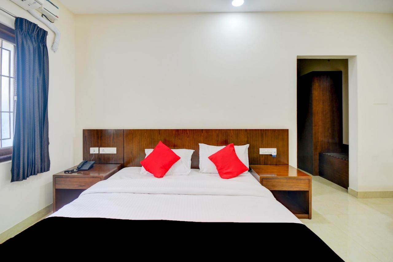 เมย์แฟร์ เซอร์วิซ อพาร์ตเมนต์ Hotel โคอิมบาทอร์ ภายนอก รูปภาพ