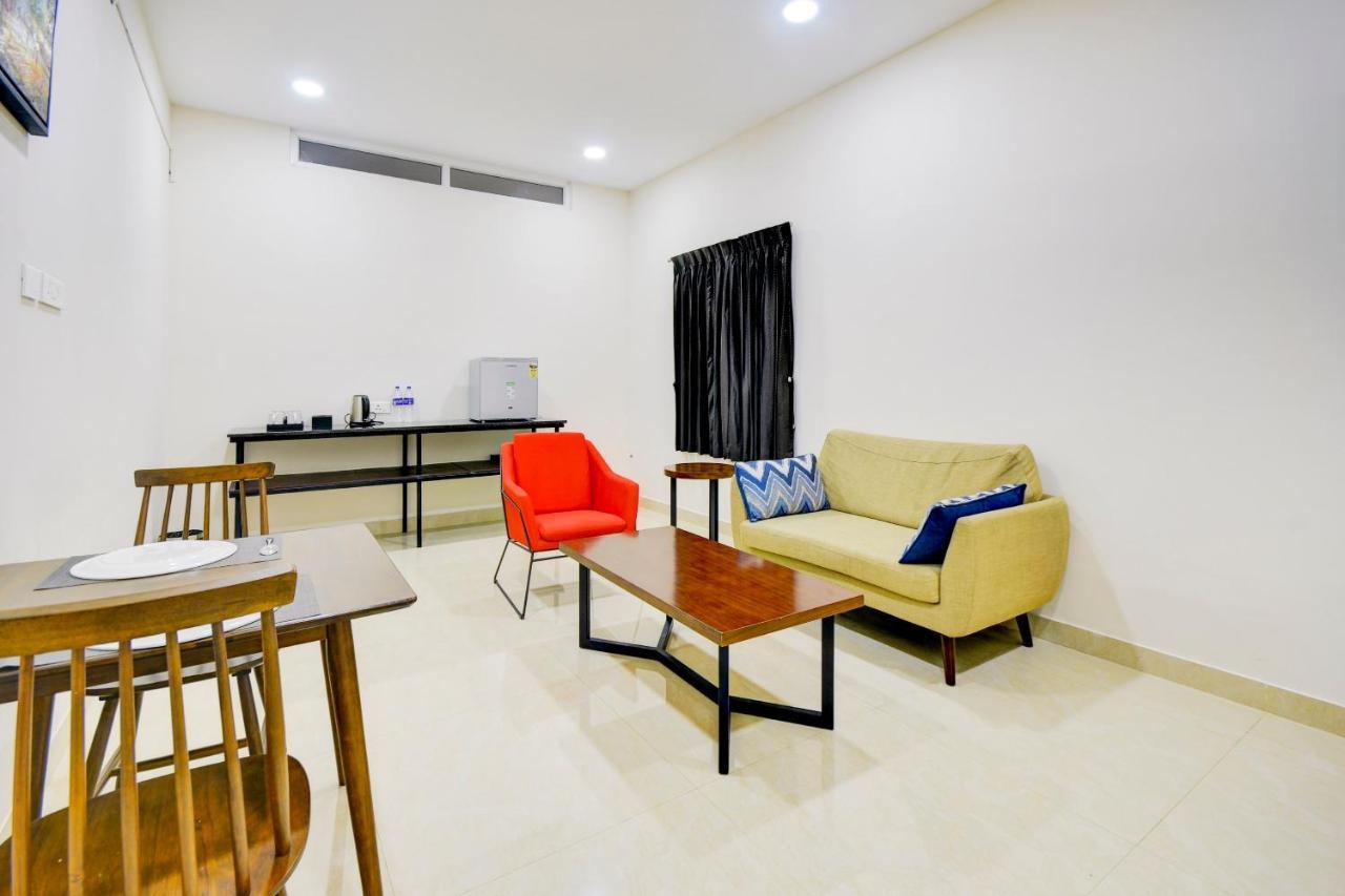 เมย์แฟร์ เซอร์วิซ อพาร์ตเมนต์ Hotel โคอิมบาทอร์ ภายนอก รูปภาพ
